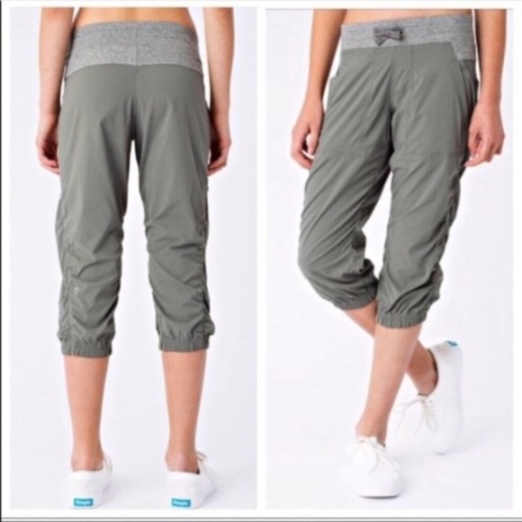 Ivivva Live to Move Dance Studio Crop  Pants L. - Picture 3 of 16